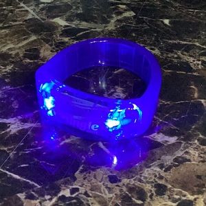 Unisex Led light bracelet glow blinking flashing motion party festival c…